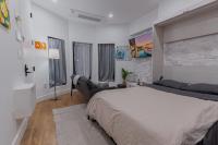 Newly Renovated Studio Near Train - B&B Brooklyn