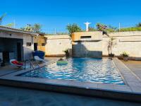 Casa na Aruana 200m da Praia 4,5 km ate Restaurante Cariri, piscina, churrasqueira - Chambres d'hôtes Aracaju