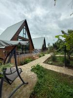 ტყუპები - B&B Kobuleti