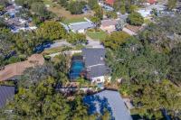 Coastal Luxury! Mins to Beach, Heated Pool, Tiki Bar - B&B Largo