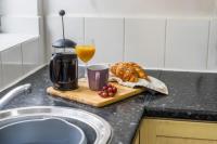 Contractor stay in Cannock - Sleeps 5 - Ferienwohnung Norton Canes