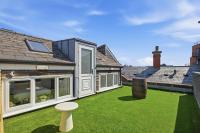 6BR Triplex | Pool Table | Rooftop Garden - Bed and Breakfast Sheffield