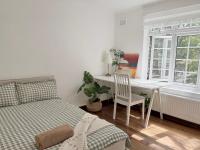 3 BR House - Near Tower Bridge - 5 min to Station wt AC - Ferienwohnung London