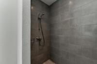 Appartamento con 2 Camere da Letto, Balcone e Vista mare