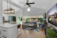 Coastal 3BR Escape with River Access and Walk to the beach - B&B Jensen Beach