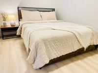 NEW Modern Guest Suite Downtown Rogers Place - B&B Edmonton