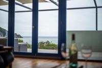 Unique beachfront retreat w panoramic sea views - Bed and Breakfast Sisters Beach
