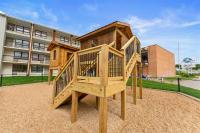Roark Creek View Pool & Gym - B&B Branson