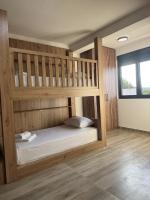 Apartments Zevs Pobrdje - B&B Kotor