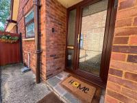 Two-Bed Home Near Central Line, Garden & Parking - Chambres d'hôtes Theydon Bois