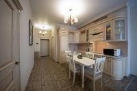 Nikira apartment 52 Оболонская набережная - B&B Kyiv