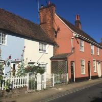 Bright & Homely Cottage near Centre of Hadleigh - Chambres d'hôtes Hadleigh
