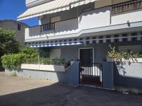 Ampia casa con cortile a 3 min dal mare - B&B Silvi Paese