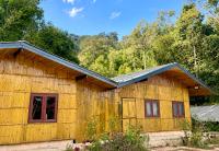 Sunny Jungle Waterfall Retreat - Ferienwohnung Ban Mae Sapok Nuea