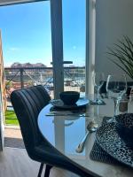 Victoria Dock Executive Apartment 2 Bed Sleeps 4 - Chambres d'hôtes Kingston-upon-Hull