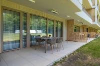 Rodzinny Apartament z Klimatyzacją i Parkingiem Blisko Parku Zdrojowego by Noclegi Renters - Chambres d'hôtes Świnoujście