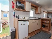 Pathway to the sea - B&B Prestatyn