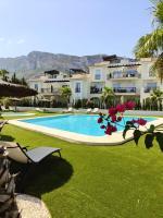 Panorama Penthouse Luxe Apartment - SWIMMINGPOOL - Denia - Chambres d'hôtes Denia
