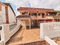 Boho Corner Retreat Seremban with Karaoke, BBQ, Games - Chambres d'hôtes Seremban