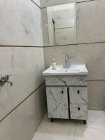 Mini Sparrow Homestay - Rishikesh, Haridwar & Airport - Chambres d'hôtes Jāmb