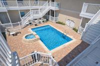 Fresh Like New Patio to Pool Walk to Beach - B&B South Padre Island