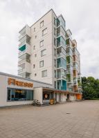 Calm Design Studio with Balcony & Parking - B&B Pori