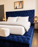 Skyline Views - Valet Parking - Resort Amenities - B&B Dallas