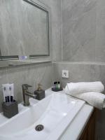 Crystal Comfort Apartment - B&B Almatý