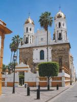 Casa Moderna y Patio Privado a 5 min de El Parián - B&B Guadalajara