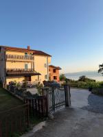 NINAS Apartments - B&B Elšani