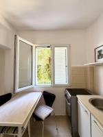 Apartmani Kosta Centar - Bed and Breakfast Sutomore