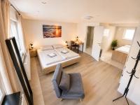 City Apart 3 nahe Badewelt, Museum & Bahnhof mit NETFLIX - Bed and Breakfast Sinsheim