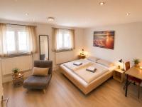 City Apart 3 nahe Badewelt, Museum & Bahnhof mit NETFLIX - B&B Sinsheim