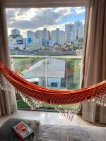 Pôr do sol na sacada, lareira e cinema no Candeias - B&B Vitória da Conquista