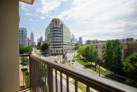 League Flats Uptown at West Trade Street - B&B Charlotte