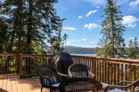 Lake CDA View 4BR Sleeps 12 Dog-Friendly - B&B Harrison