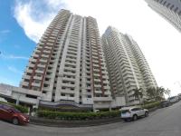 Burgundy McKinley Place Service Apartment - B&B Manila