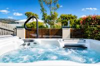 Solander in Dromana with Private Spa by Ready Set Stay - B&B Darriman