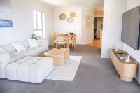 Breakers Unit 2 12- Ocean Views - Stone Real Estate Yamba - Ferienwohnung Yamba