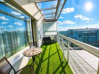 With a view of the old town, large balcony, 2BR - B&B Tallin