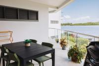 202 - Ocean Views Oceanfront Large Balcony - Chambres d'hôtes Suva