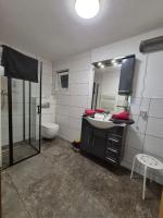 Neu!!! Pension Scherz-ruhig am Standrand mit Wasserzugang & Paddelboot - Chambres d'hôtes Lubnjow