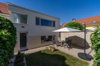 Öt Torony Apartman - B&B Pécs