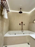 Ussishkin Boutique with Jacuzzi - B&B Jerusalem