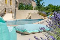 Peaceful Villa with Pool & Sauna, La Casa di Kyra - Chambres d'hôtes Brajkovići