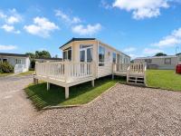 Beautiful Caravan On A Fantastic Holiday Park In Lowestoft Ref 12099B - Bed and Breakfast Lowestoft