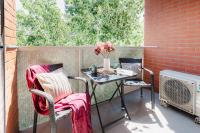 BNB Luzna Apartment with Balcony and Parking - Ferienwohnung Bratislava