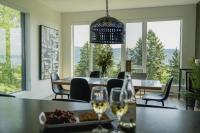 211 - Bright Condo - Pool and Cozy Atmosphere - B&B Baie-Saint-Paul