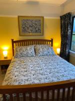 The yellow house - B&B Lower Barrington
