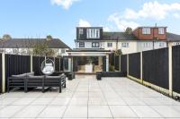Contractors & Re-locators Modern 5 BR House, Van & Car Parking, EV Plug, Sleeps 8 - Chambres d'hôtes Brighton